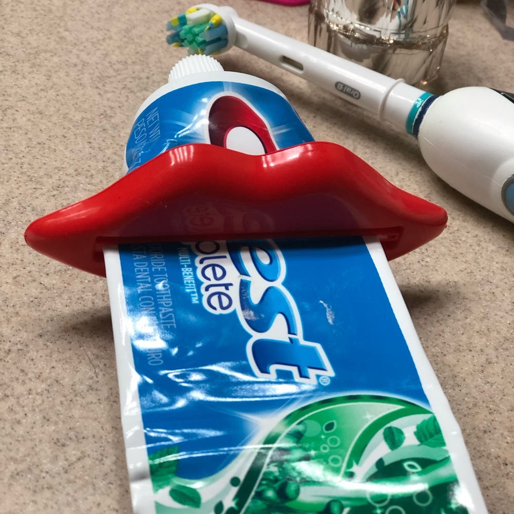 Lips Toothpaste Tube Easy Squeeze